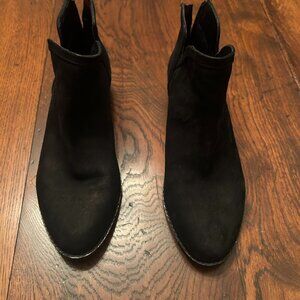 Gianni Bini bootie - size 8
